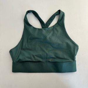 Fabletics No Bounce sports bras in sycamore